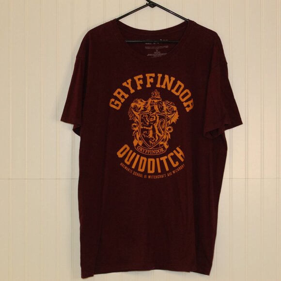 Harry Potter Gryffindor Quidditch Wizarding World of HP T-Shirt Size XL - Picture 3 of 13